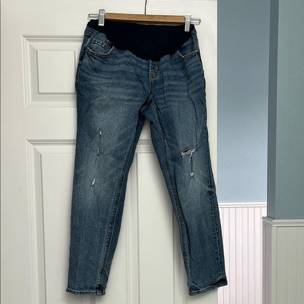 Old Navy Full Panel Maternity Boyfriend Straight Ripped Jeans